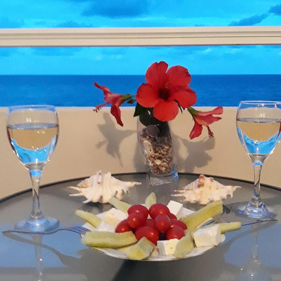 Amazing Beachfront Apartment In Hersonissos 외부 사진